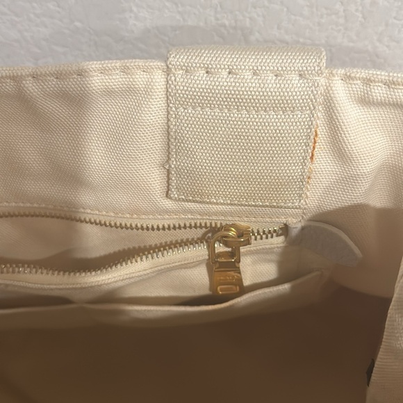 Prada Canapa Beige - Picture 17 of 17